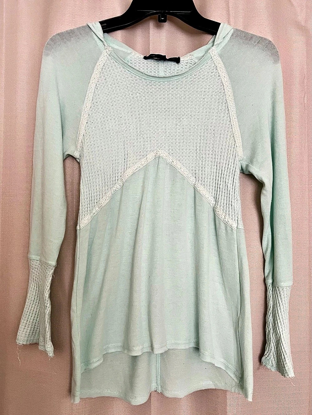 Almost Famous Women’s M Mint Green Waffle Knit Hooded Tunic Top